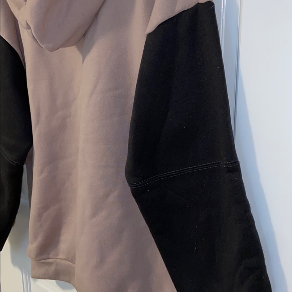 Two Tone Trendy Hoodie - Picture 7 of 7
